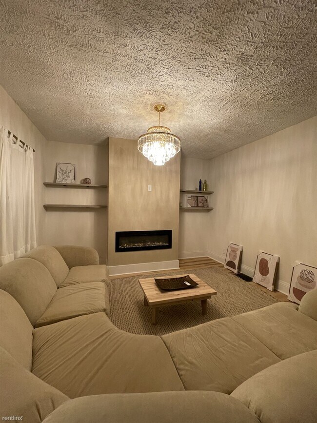 Foto del edificio - 5 br, 2 bath House - 2933 Boulevard Place 1