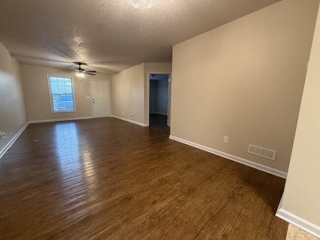 Building Photo - 2205 Opportunity Dr