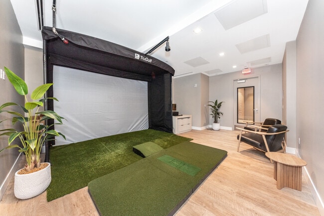 Building Photo - The Brady