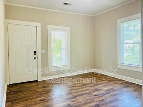 Building Photo - 1219 4th St