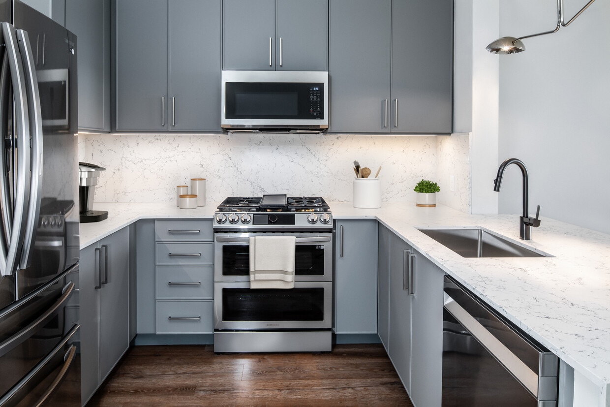 Avalon Montville 85 Bloomfield Ave Pine Brook, NJ Apartments for