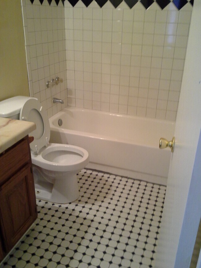 Foto del edificio - 7648 Jana Ln S