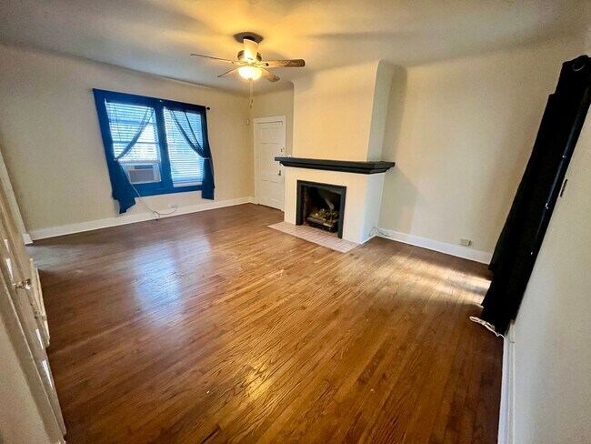 Foto del edificio - 424 E Ashby Pl