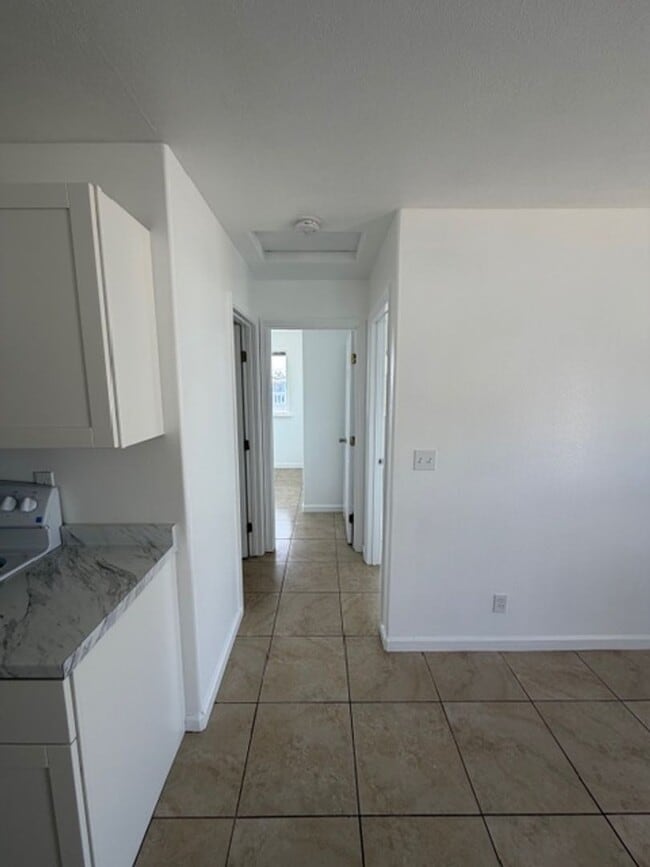 Building Photo - Cozy Kahului cottage