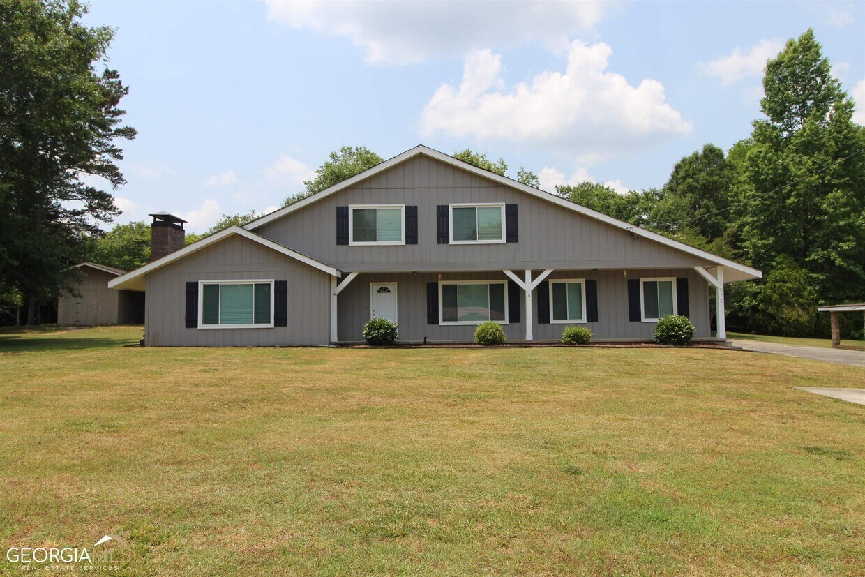 Primary Photo - 1572 Old Rockmart Rd SE