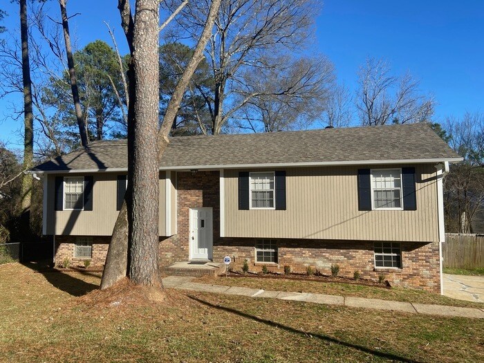 Primary Photo - 600 20th Ct NE Center Point, AL 35215