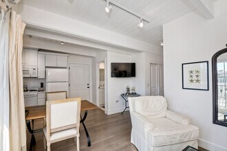 Building Photo - 3636 Carlsbad Blvd