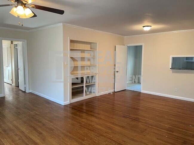 Building Photo - Spacious Four Bedroom House Near Amerson Park