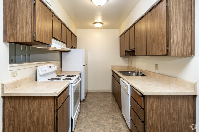 2BR, 1BA - 1,000SF - Kitchen - Cedar Commons