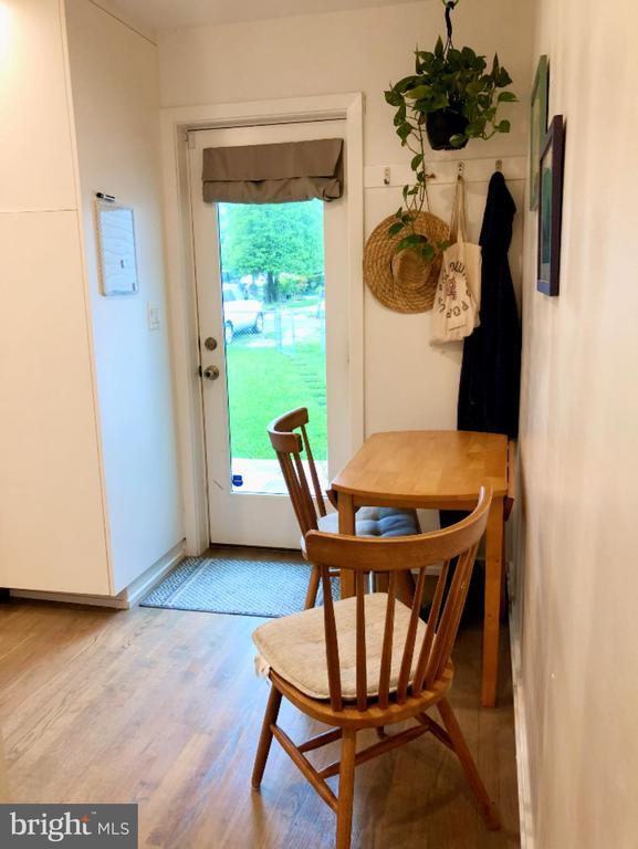 Building Photo - 400 Riggs Rd NE