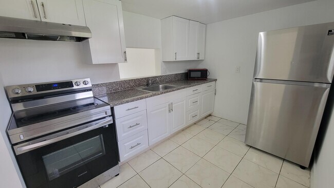 Building Photo - 2800 NW 56th Ave