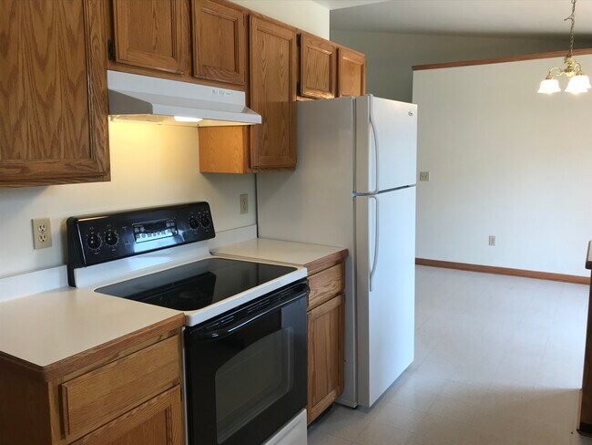 Kitchen - 1120 Marcia Ave