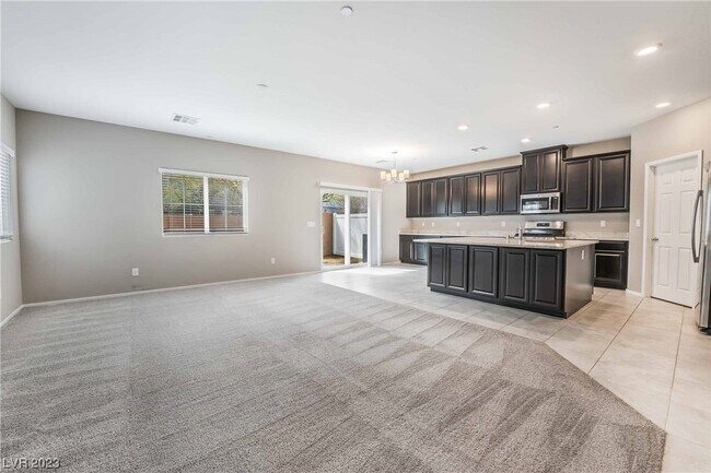 Foto del edificio - 2725 Rainy Meadows Ave