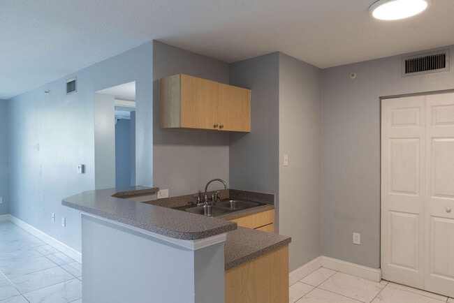 Foto del edificio - 505 Villa Cir