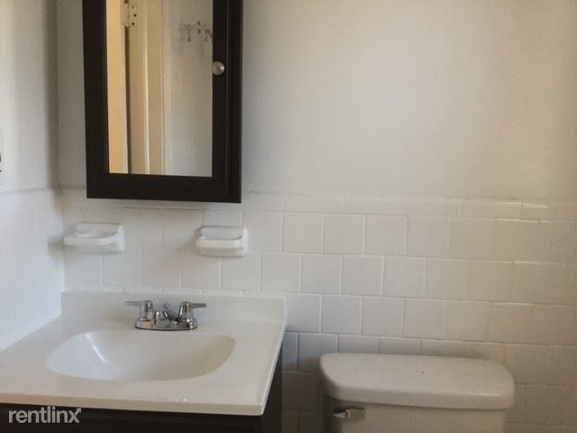 Foto del edificio - 2143 Suitland Terrace SE