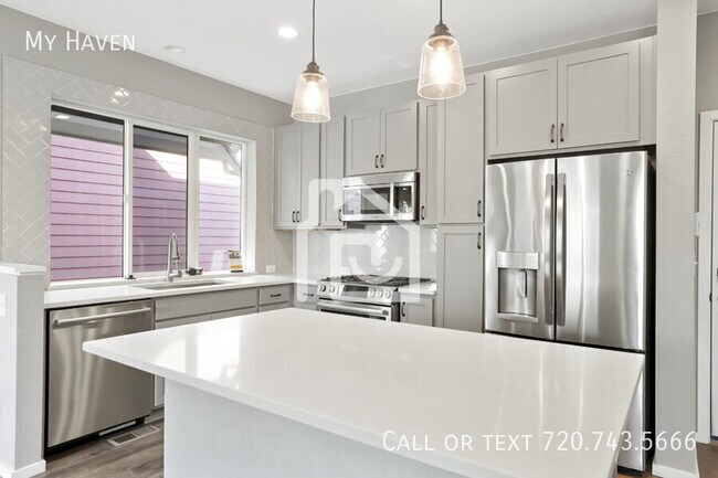 Foto del edificio - 1677 W 66th Ave