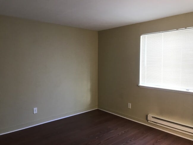 Foto del edificio - 16817 Larch Way