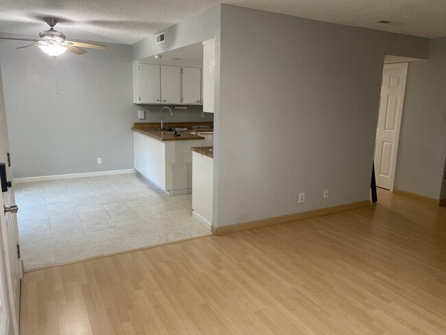 Foto del edificio - 2539 Blue Rock Ct