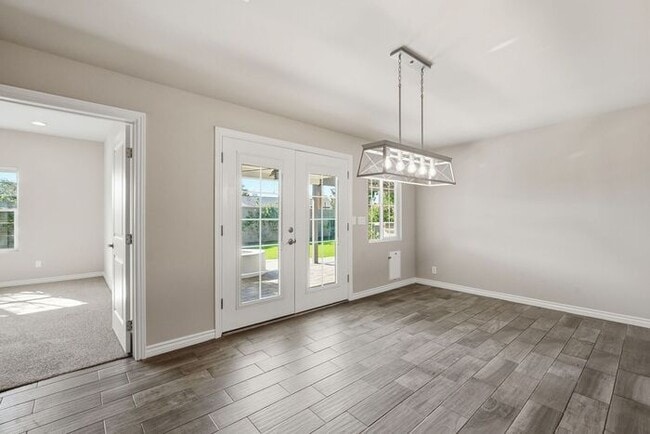 Foto del edificio - Modern 4 Bedroom, 3 Bathroom Home