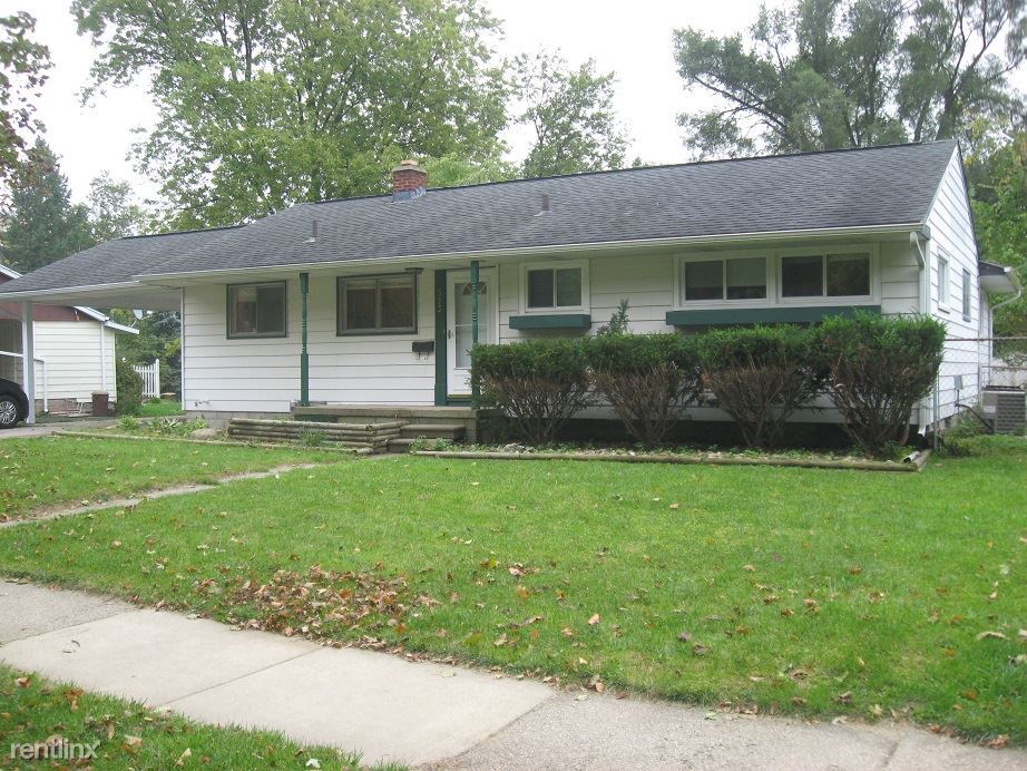 Primary Photo - 3 br, 2 bath House - 523 W Rouse St single...