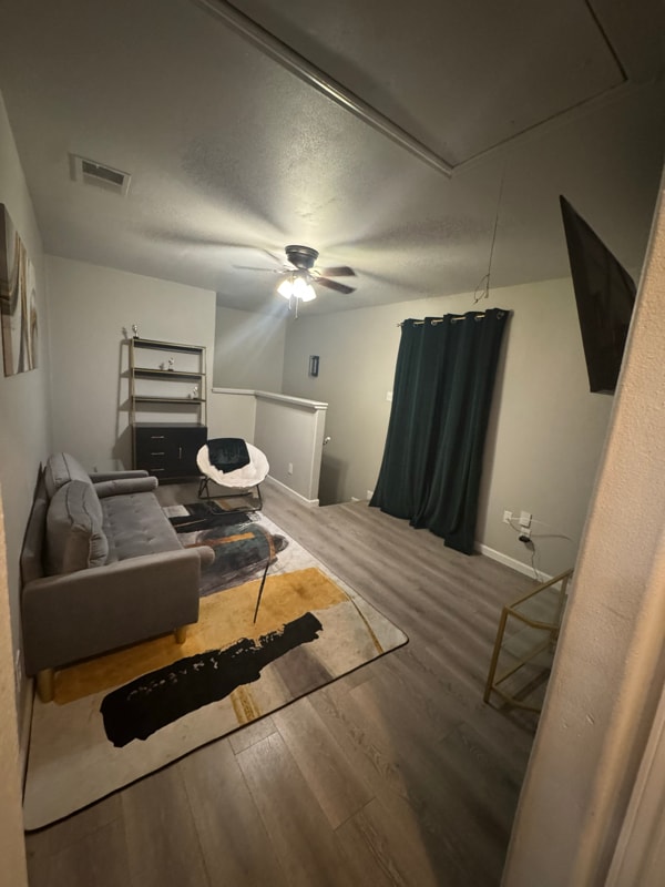 Foto del edificio - 1334 W Ridgewood Ct