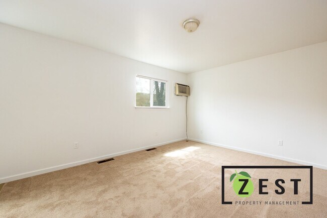 Foto del edificio - 16217 Greenfield Rd