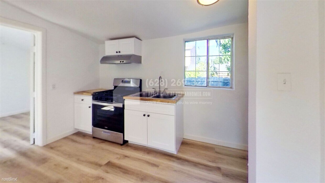 Foto principal - 2 br, 1 bath House - 246 1/2 West 69th Str...