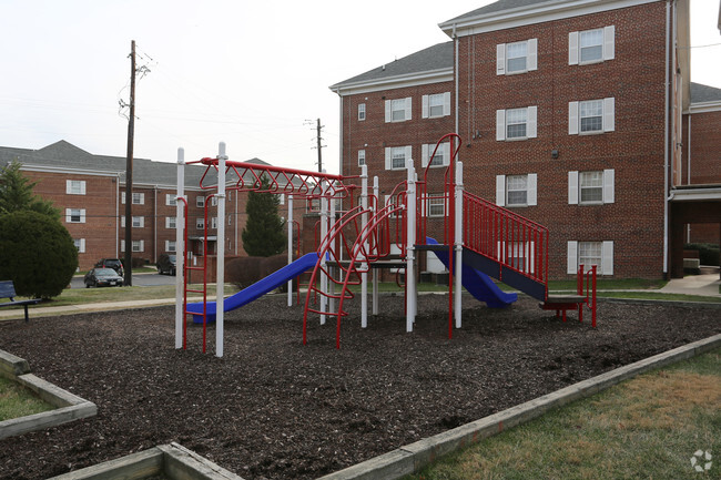 Foto del edificio - University Landing Apartments