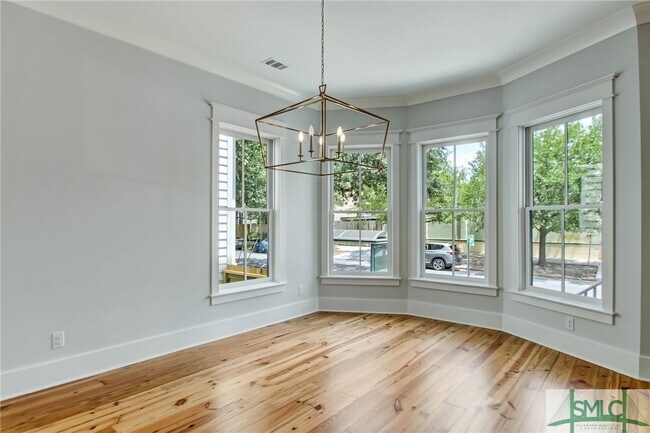 Foto del edificio - 551 E Gwinnett St