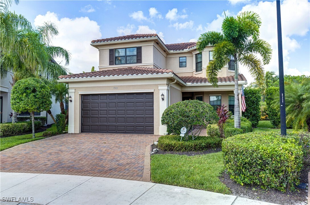 Foto principal - 4360 Aurora St