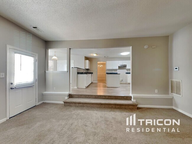 Foto del edificio - 4340 Caroline Ct