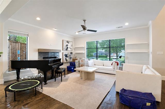 Foto del edificio - 6614 Del Norte Ln