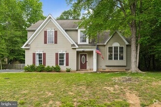 Building Photo - 2513 Pittston Rd
