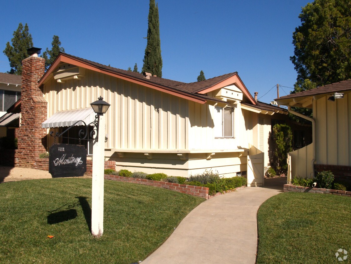 Primary Photo - Monterey 3 Apartments