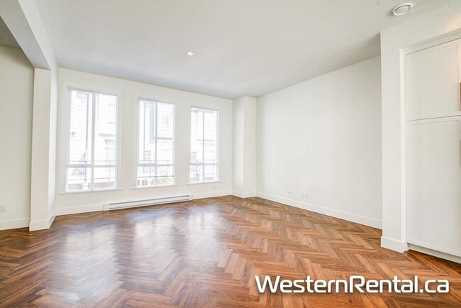 Photo du bâtiment - 15898-27 27 Ave