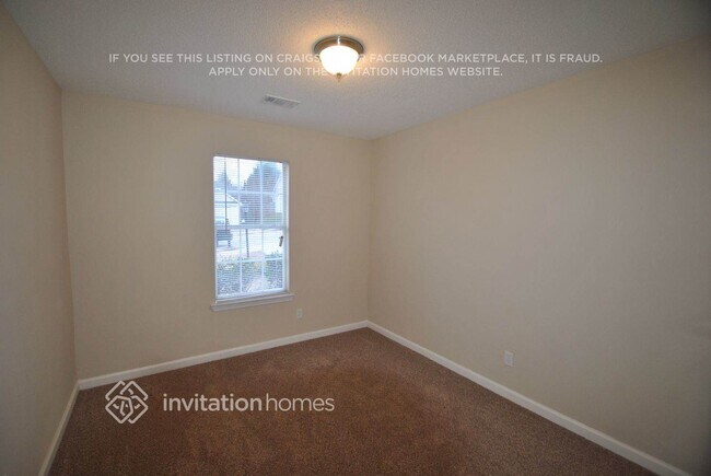 Building Photo - 305 Breezy Hill Walk