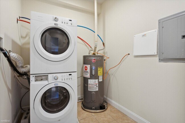 Foto del edificio - 5 br, 2 bath Duplex - 1929 N 18TH ST Unit 112