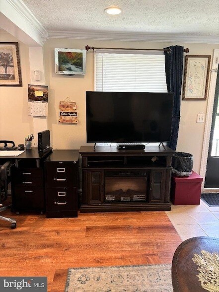 Foto del edificio - 419 Ashleaf Ave