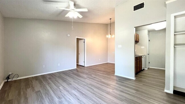 Foto del edificio - 11953 Sunhillow Bend