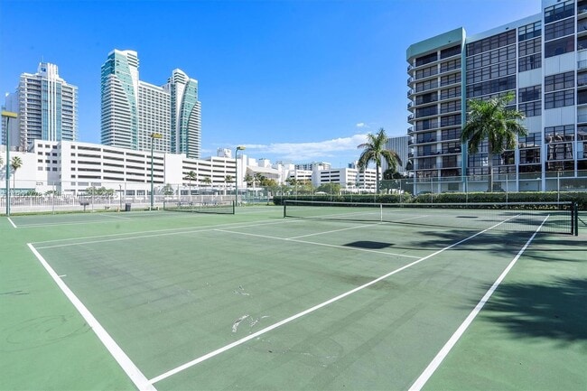 Foto del edificio - 600 Parkview Dr