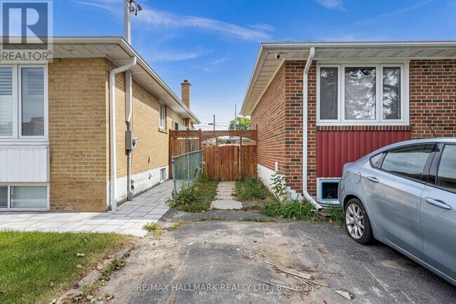 Building Photo - 37 Brisco St