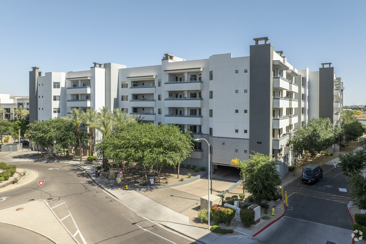 Primary Photo - Northshore Condominiums