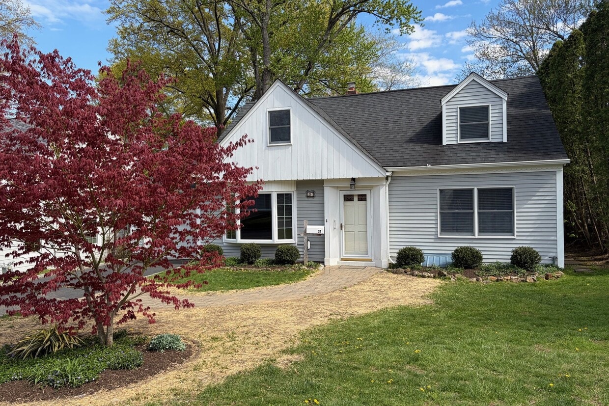 Photo - 37 Kensington Rd (Madison, NJ)