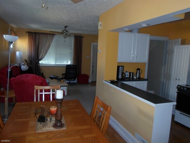 Foto del edificio - 2 br, 1 bath House - 4473 Morefield St
