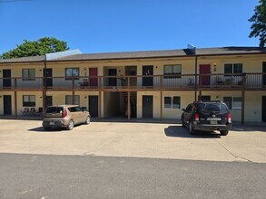 Building Photo - 36 Osage Ridge Rd