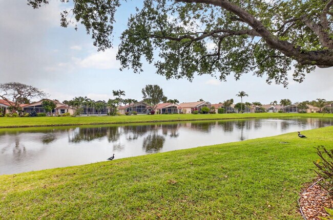 Foto del edificio - 5256 Glenville Dr