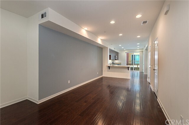 Building Photo - 53 Waldorf