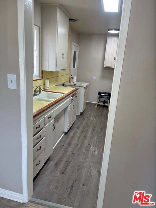 Foto principal - 10613 Crenshaw Blvd