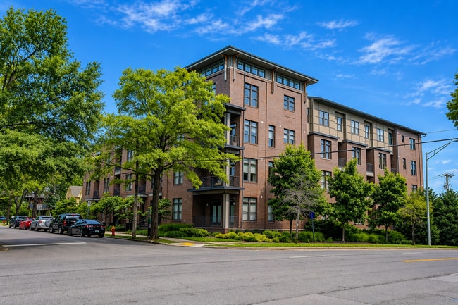 1 Bedroom, 1 Bathroom Condo w/ Secure Parking Garage - Walk to Vandy, Belmont & Hillsboro Village - 1 Bedroom, 1 Bathroom Condo w/ Secure Parking Garage - Walk to Vandy, Belmont & Hillsboro Village