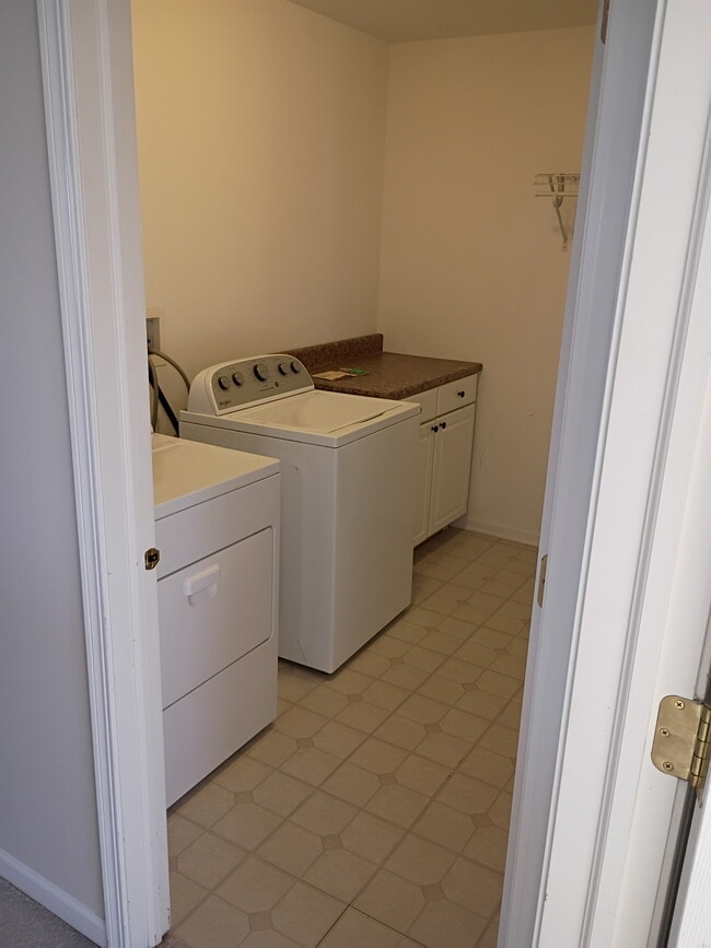 Foto del edificio - 188 S Concord Dr